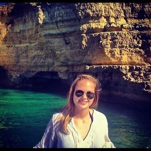 Meet your Posher, Alessandra